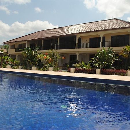 Lombok Beach Villa Mangsit Exteriör bild