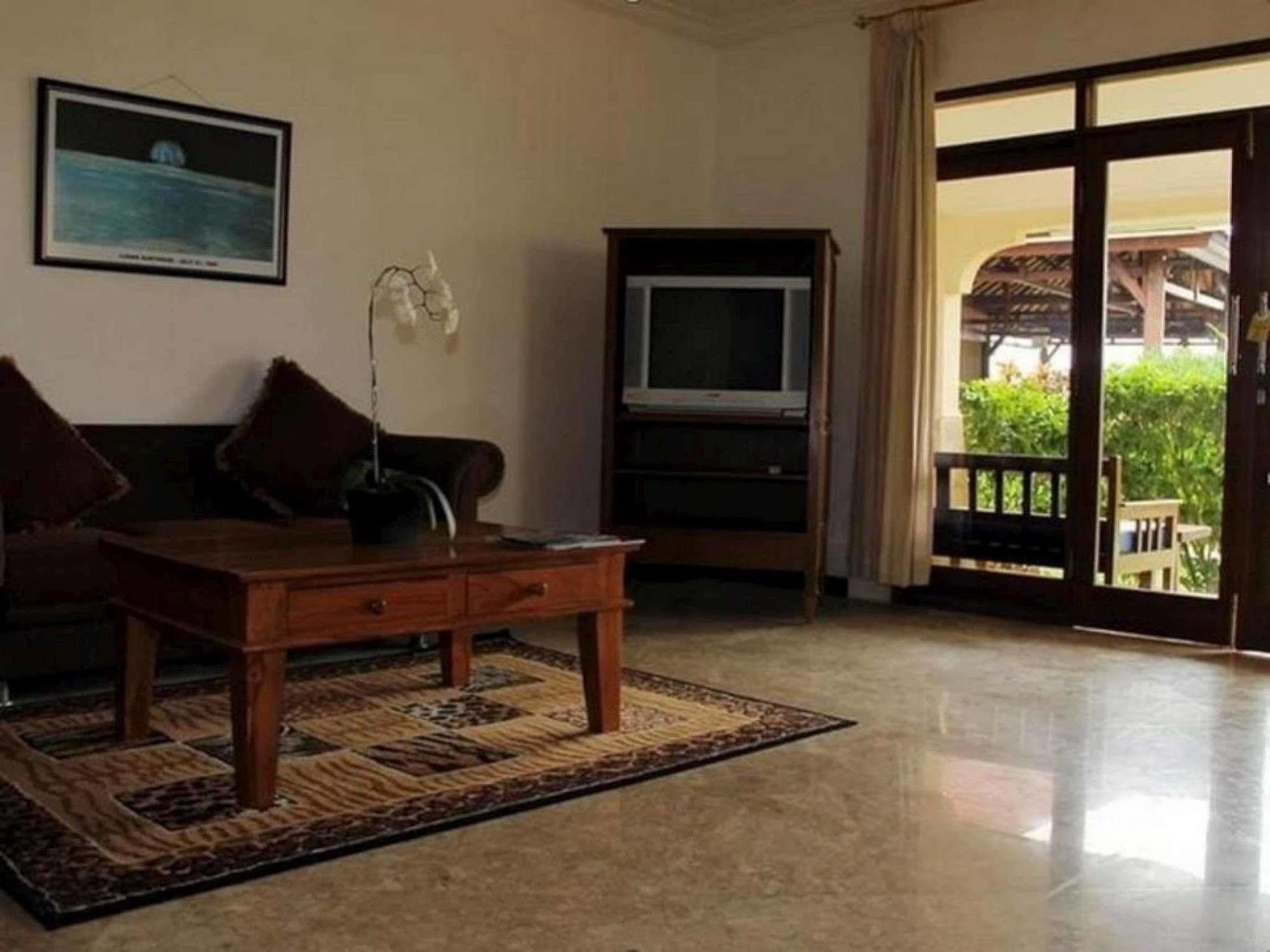 Lombok Beach Villa Mangsit Exteriör bild