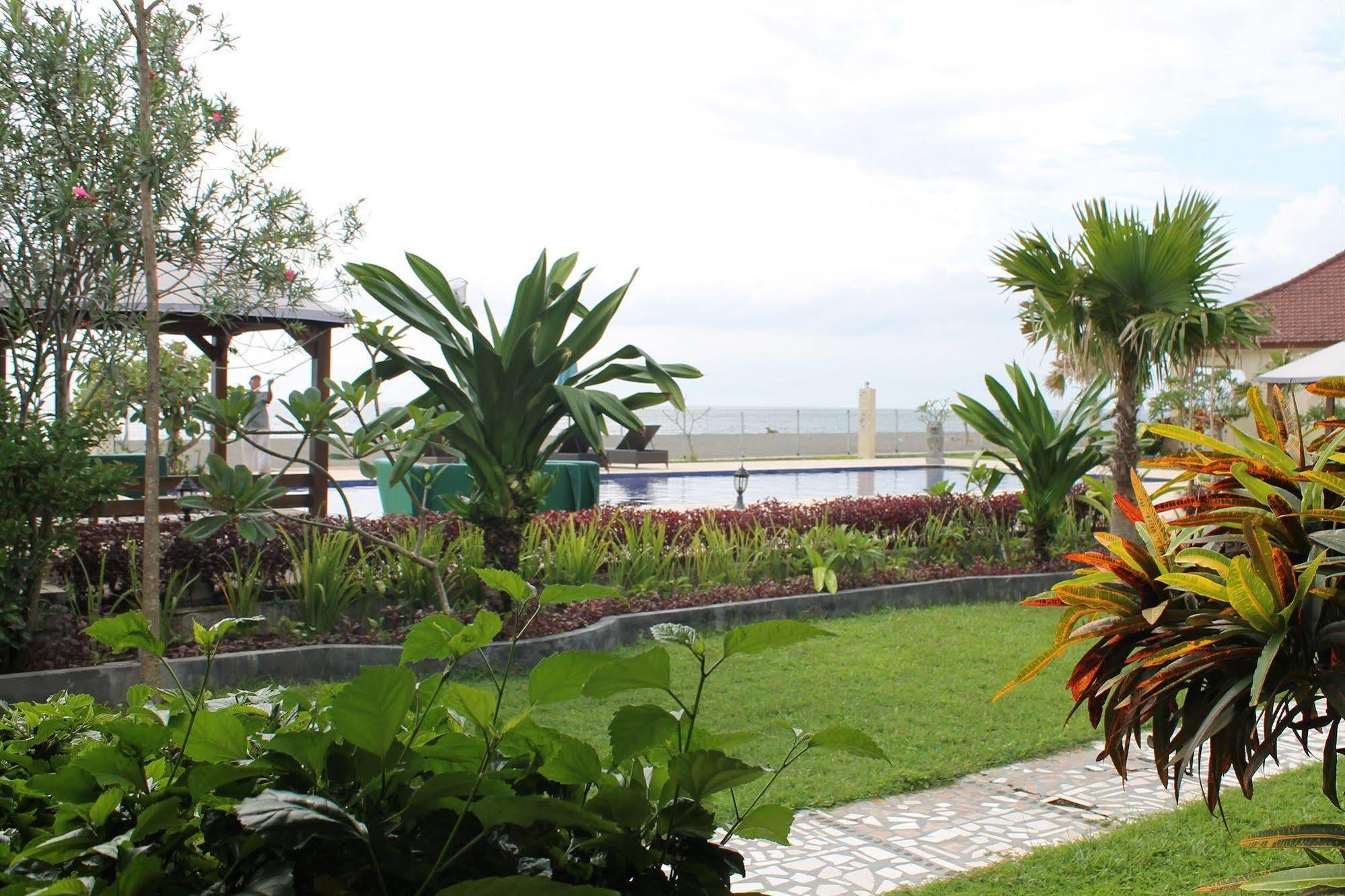 Lombok Beach Villa Mangsit Exteriör bild