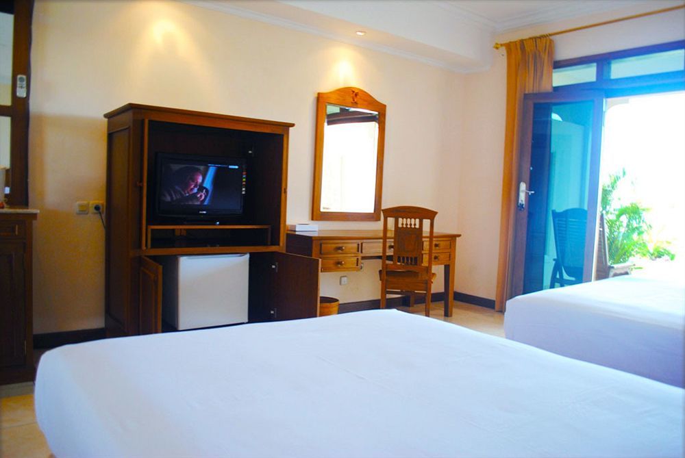 Lombok Beach Villa Mangsit Exteriör bild