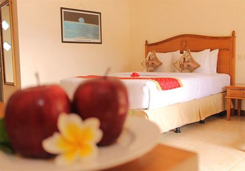 Lombok Beach Villa Mangsit Exteriör bild
