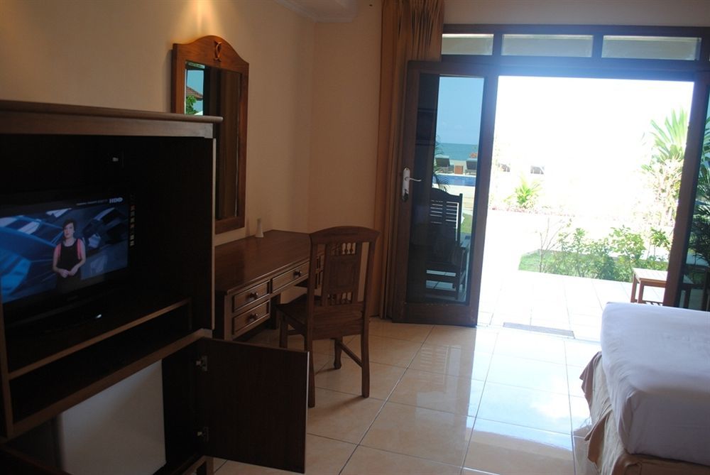 Lombok Beach Villa Mangsit Exteriör bild