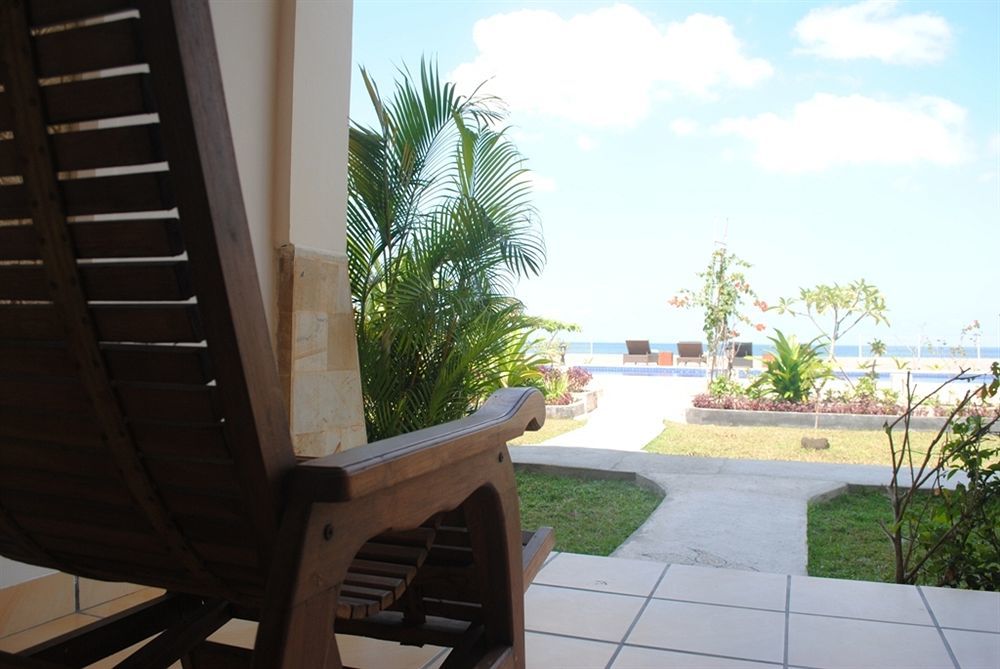 Lombok Beach Villa Mangsit Exteriör bild
